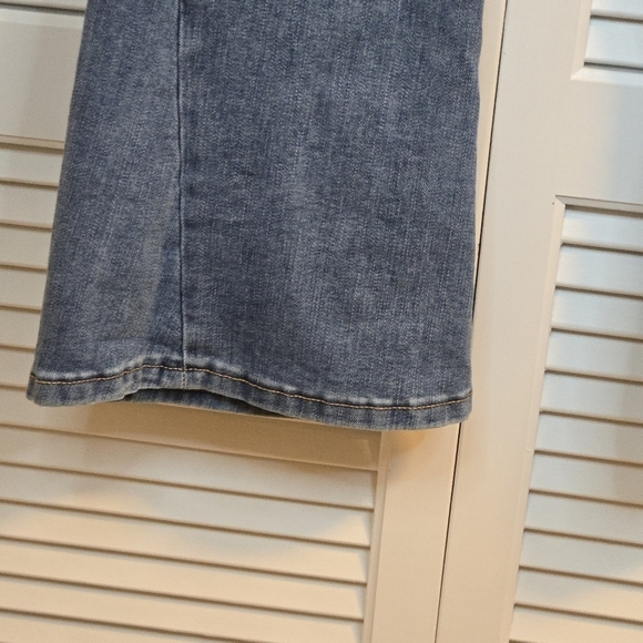 Aeropostale Cassie Distressed Super Low Rise Flare Blue Jeans Size 10 REG - Picture 4 of 8